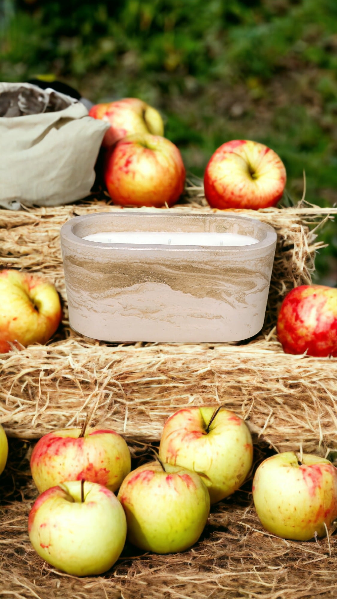 Apple Cinnamon Oval